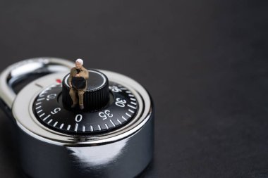 Güvenlik, bilgi güvenliği veya kullanıcı gizliliği kavramı, minyatür 