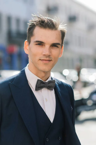 Portrait Attractive Young Businessman Urban Background Wearing Suit Necktie — Stock Photo, Image