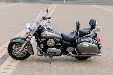 Minsk, Belarus - 07.24.2020. Büyük motorsiklet, şehir meydanında bisiklet..