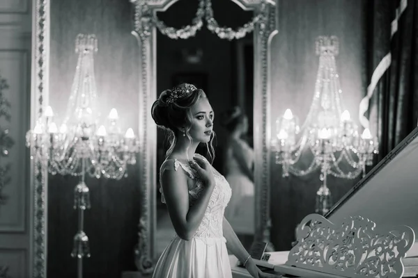 Bride in a luxury vintage retro hotel