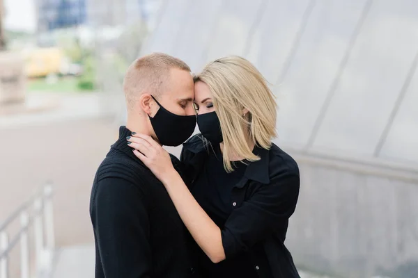 Couple Wearing Trendy Fashionable Protective Masks Denim Jackets Walking Empty — Stock Photo, Image