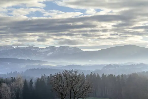Naturalne Krajobrazy Alpejskie Czasie Wieczoru Południowych Niemczech Bawarii — Zdjęcie stockowe