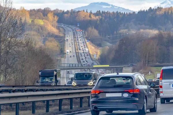 Sceneria Autostrady Czasie Wieczoru Południowych Niemczech — Zdjęcie stockowe