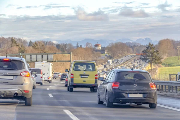 Autópálya Táj Esti Időpontban Dél Németországban — Stock Fotó