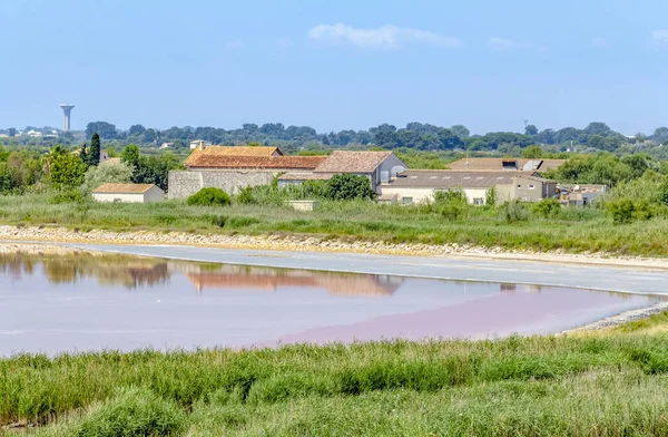 Asentamiento cerca de Aigues-Mortes —  Fotos de Stock