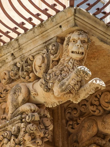 Architectonisch detail in Noto — Stockfoto