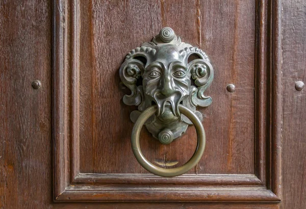 Door knocker — Stock Photo, Image