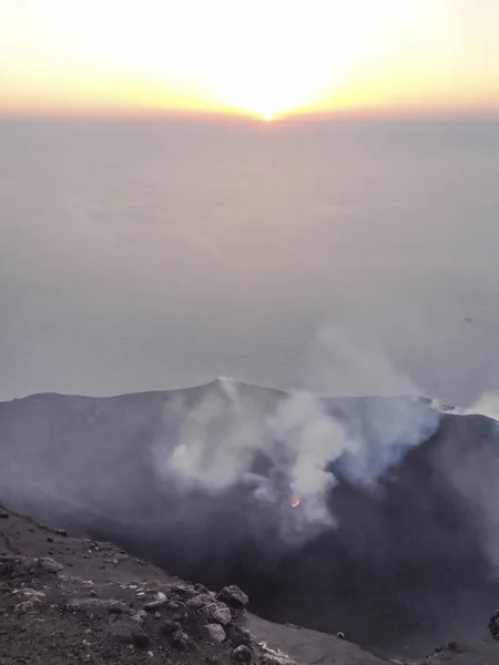 Crater at Mount Stromboli — Stock Photo, Image