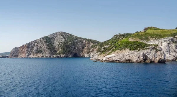 ギリシャのスポーラデス島群のスコフェロスの海岸風景 — ストック写真