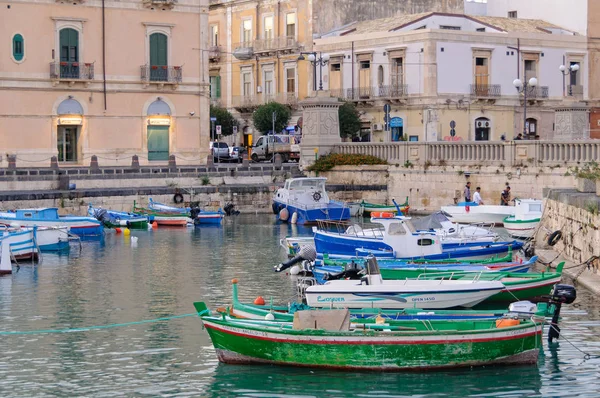 Traditional Fishing Boats Moored Harbour Long Day Work Syracuse Sicily — Stock Photo, Image