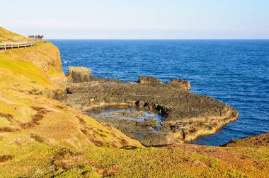Küçük Gölet aşağıda Nobbies boardwalk - Phillip Island, Avustralya