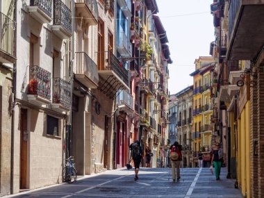 Hacılar şehir merkezini Calle del Carmen - Pamplona, Navarre, İspanya tarihinde 4 Eylül 2014 yaklaşım