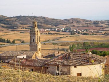 Çevrenin köyü - Villamayor de Monjardin, Navarre, İspanya yukarıdan görünüm