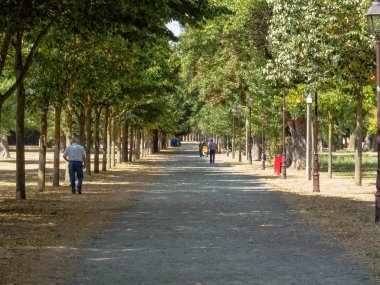 El Parral Santiago de Compostela doğru devam etmeden önce şehri terk hacılar çapraz son parkıdır