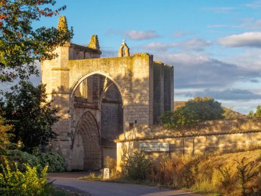 16. yüzyıl manastır San Anton - Castrojeriz, Kastilya ve Leon, İspanya muhteşem kalıntıları