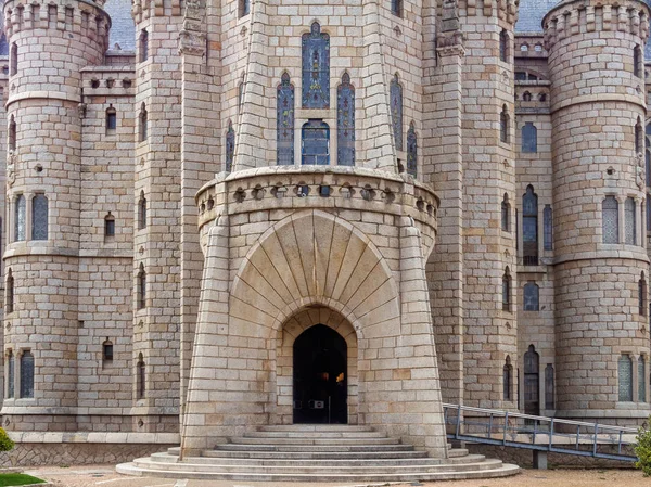 Entrance Episcopal Palace Spanish Architect Antoni Gaudi Astorga Castile Leon — Stock Photo, Image
