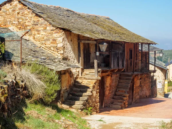 Una Encantadora Casa Tradicional Espera Renovación Riego Ambros Castilla León — Foto de Stock