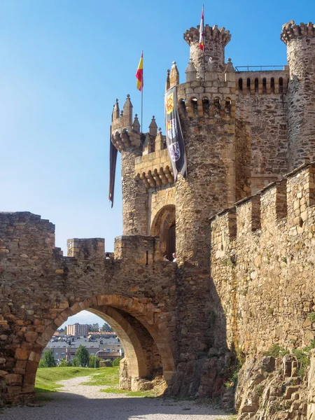 世紀のテンプル騎士団城 カスティージョ テンプラリオス スペイン カスティーリャ レオン スペイン 2014 日の堀や門橋 — ストック写真