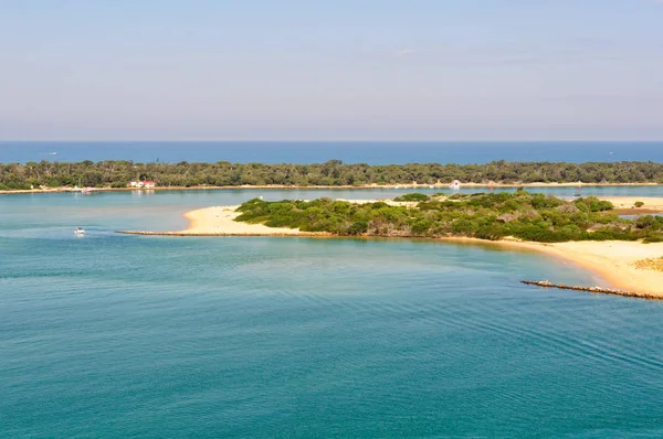 Abgelegener Strand - Seen Eingang — Stockfoto