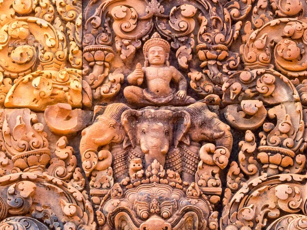 Deus Guerreiro Intra Seu Elefante Três Cabeças Banteay Srei Camboja — Fotografia de Stock