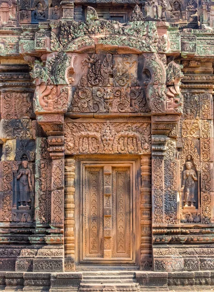Kadınlar Kalesi Nin Zengin Dekore Edilmiş Kapısı Banteay Srei Kamboçya — Stok fotoğraf