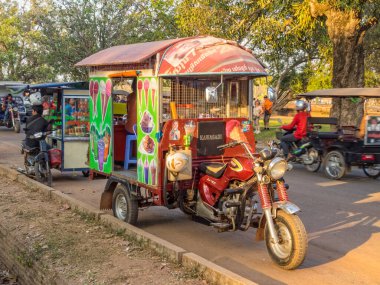 Angkor Wat otoparkındaki Icecream satıcısı Siem Reap, Kamboçya