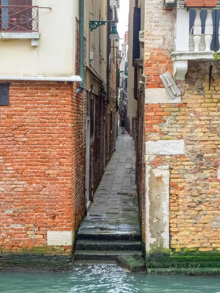 Calle Pignater Uno Los Millares Callejones Pequeños Venecia Véneto Italia — Foto de Stock