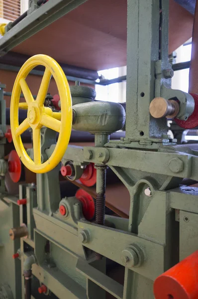 Paper Museum Toscolano Maderno (BS) Italy - continuous machine ( — Stock Photo, Image