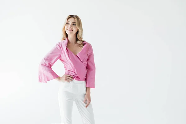 Retrato Atraente Mulher Pensativa Blusa Rosa Posando Isolado Branco — Fotografia de Stock