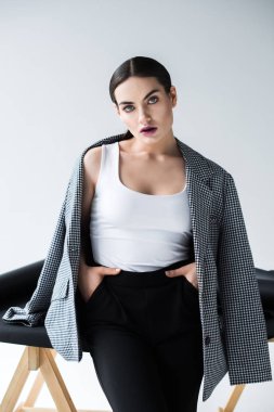 Grey zarif vintage elbiseli poz çekici moda kadın