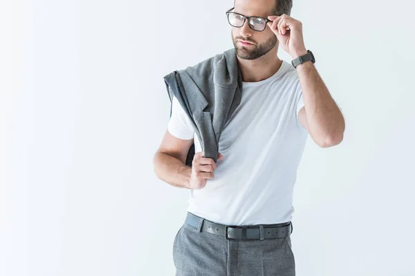 Hombre Barbudo Guapo Camiseta Blanca Con Chaqueta Hombro Aislado Blanco — Foto de Stock