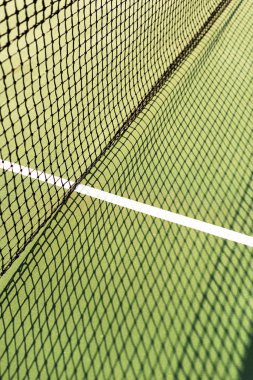 yeşil Tenis Kortu gölge ile net görünümünü kapat