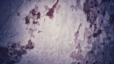 Duvara su damlaları