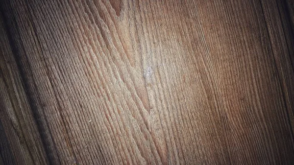 Duvara su damlaları