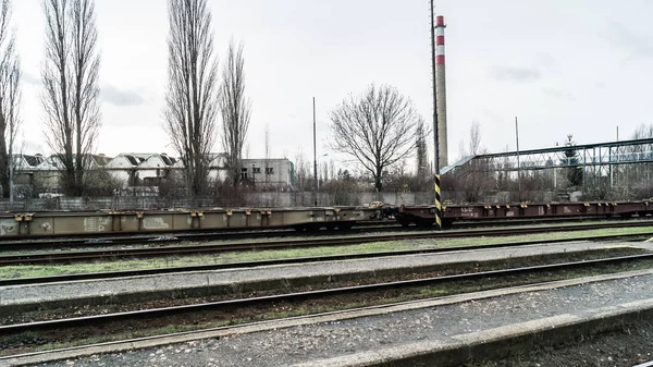 Dworca kolejowego i kruszy nieużywane obszar przemysłowy — Zdjęcie stockowe