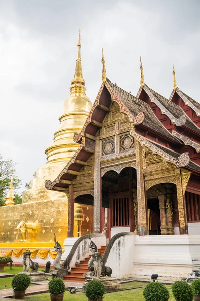 Les beaux temples en Thaïlande . — Photo