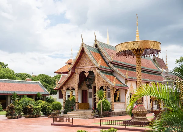 Los hermosos templos en Tailandia . —  Fotos de Stock