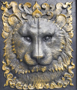 Aslan yüz stutue güzel ve tapınak duvarında .