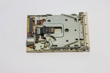 Eski stil retro disk okuyucular. Yumuşak bir disk veya disket, 