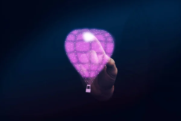 女人触摸紫色气球 混合媒体 — 图库照片