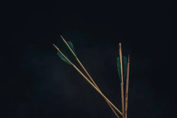 Czterech Strzałek Drewna Smog Piękne Tła Średniowiecznej Broni Ręcznie Robione — Zdjęcie stockowe