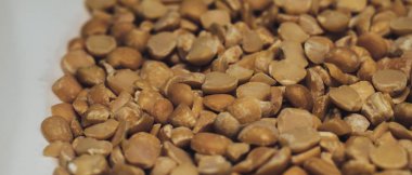 Doğranmış kurutulmuş bezelye arka plan. Makro görünümü.