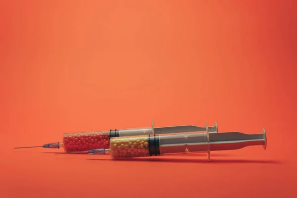 Dos Jeringas Con Medicamentos Color Vitaminas Tintes Potenciadores Sabor Suplementos — Foto de Stock