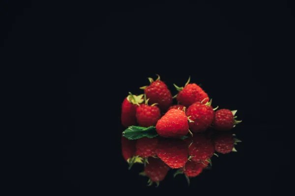 Beautiful Fresh Raspberry Black Glass Table Dark Background — Stock Photo, Image