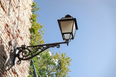 Mavi gökyüzü arka planda Vintage sokak lambası .