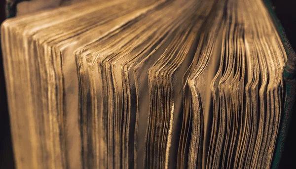 Chiudere Vecchio Libro Pagine Sfondo Vista Macro — Foto Stock