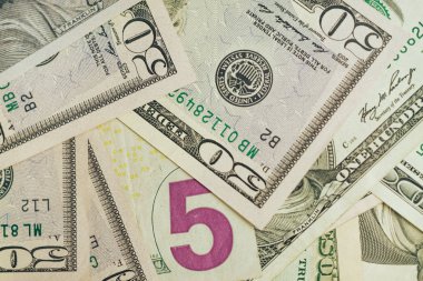 Güzel Dolarlar Arkaplanı 'nı kapatın. Amerikan, Amerikan Doları Nakit Para. Yüz Dolarlık Banknotlar. 