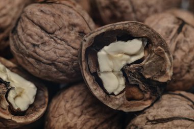 Taze ceviz arkaplanını kapat. Makro görünüm.