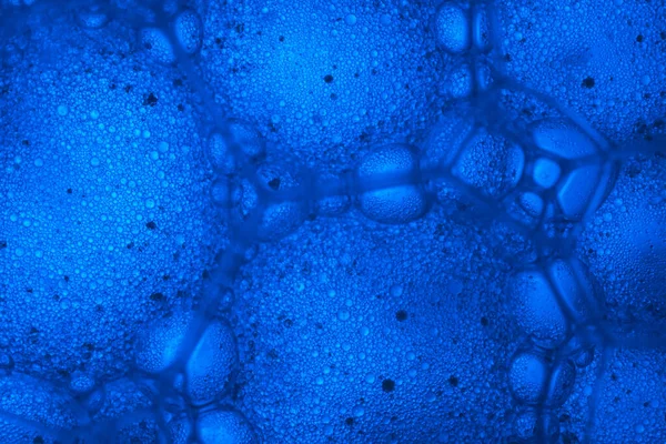 Su aşırı derecede soyut mavi kabarcıklar. Tasarım için soyut doğa devriyesi. Makro fotogrpaphy görünümü.