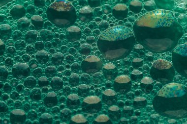 Tasarım için güzel soyut yeşil baloncuklar arka plan deseni. Arkaplan, pankart için sıvı dokusu.